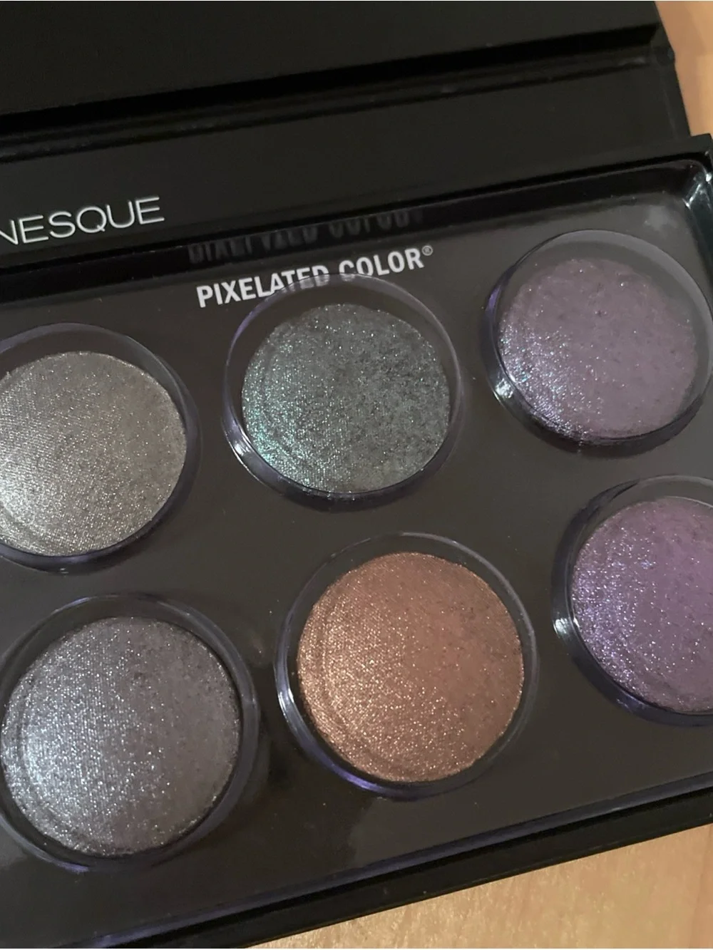 Japonesque Pixelated Color Eye Shadow Palette